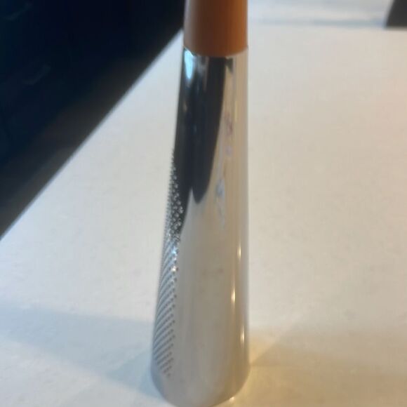 Alessi cheese grater excellent condition works great and looks even better cool! - Picture 3 of 8